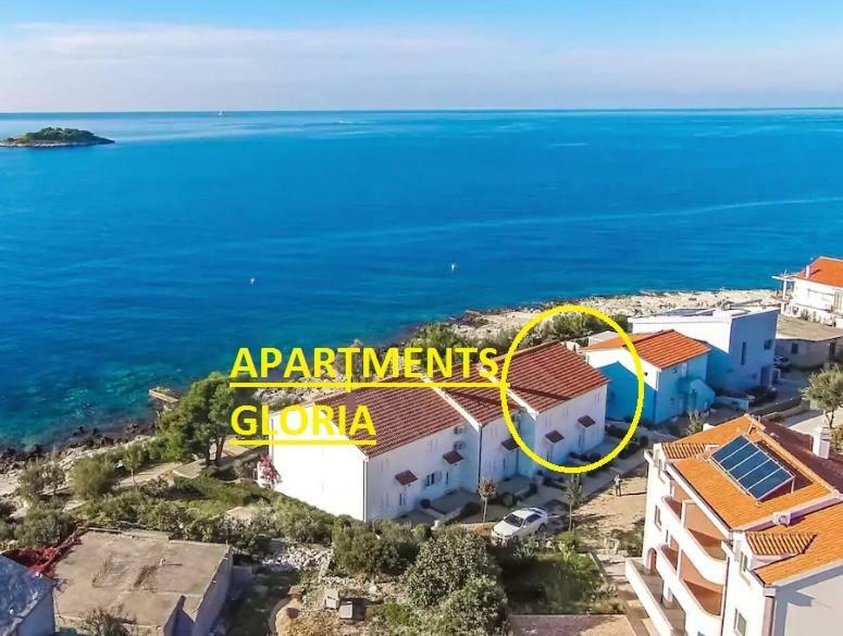 Apartments Gloria 普利莫顿 外观 照片